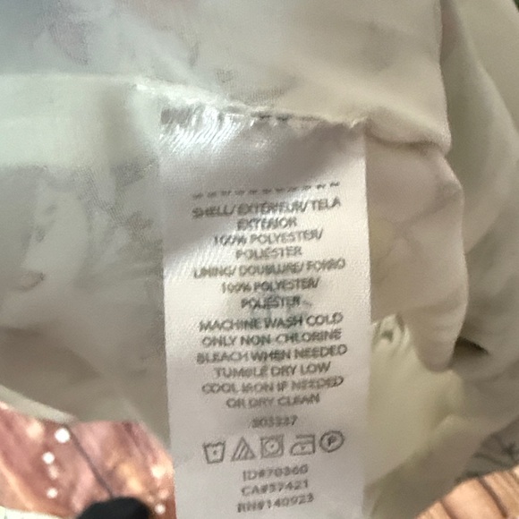 LOFT Women's Floral V-Neck Blouse - White, Red, Yellow, Green - Picture 4 of 4